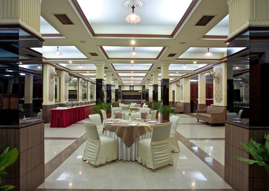 Surya Royal Hotel Kota  Exterior foto