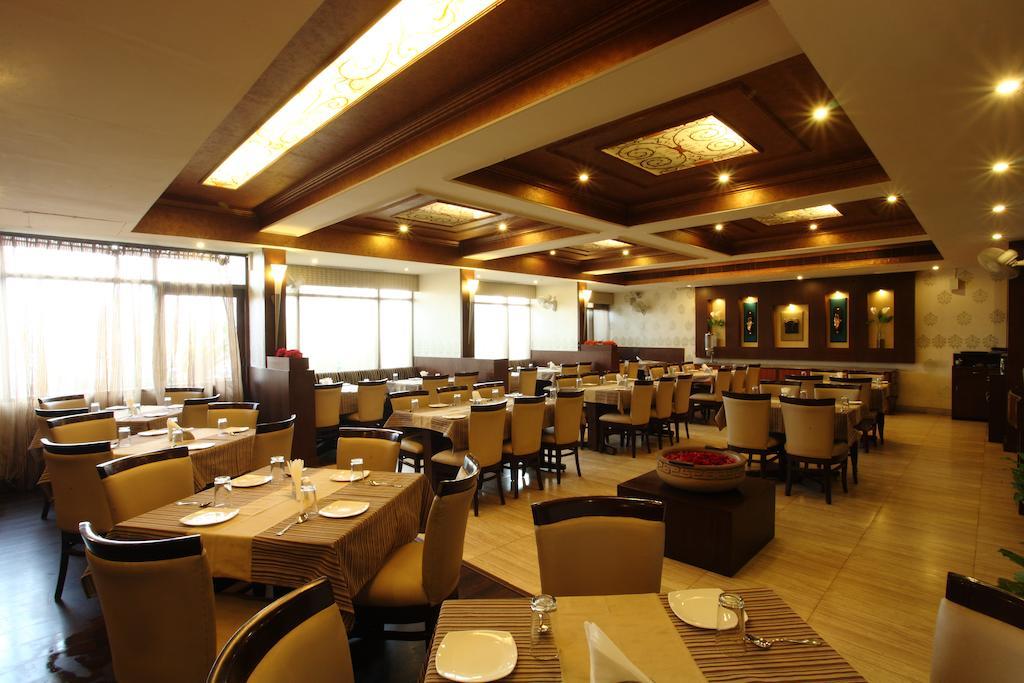 Surya Royal Hotel Kota  Exterior foto